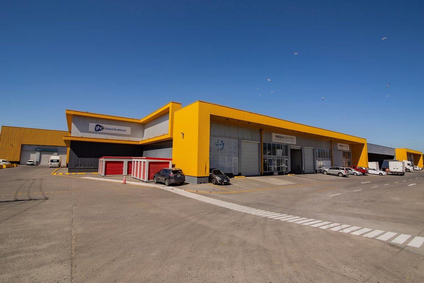 Nave de carga en Megacentro Arauco