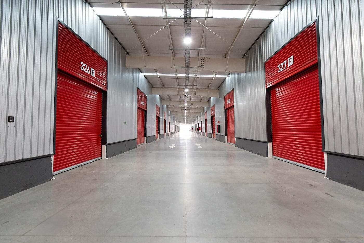 Interior de nave, etapa II de Megacentro Arauco