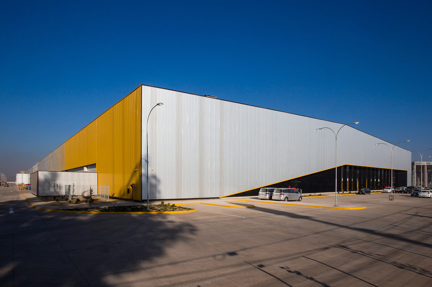 Centro de distribución en Megacentro Aeroparque