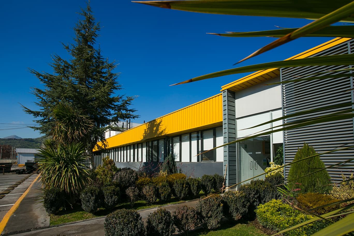Vista exterior de Megacentro Cordillera en Quilicura