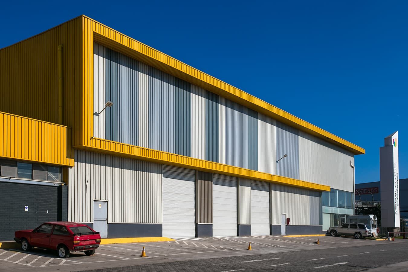 Bodega industrial en Megacentro Cordillera, Américo Vespucio