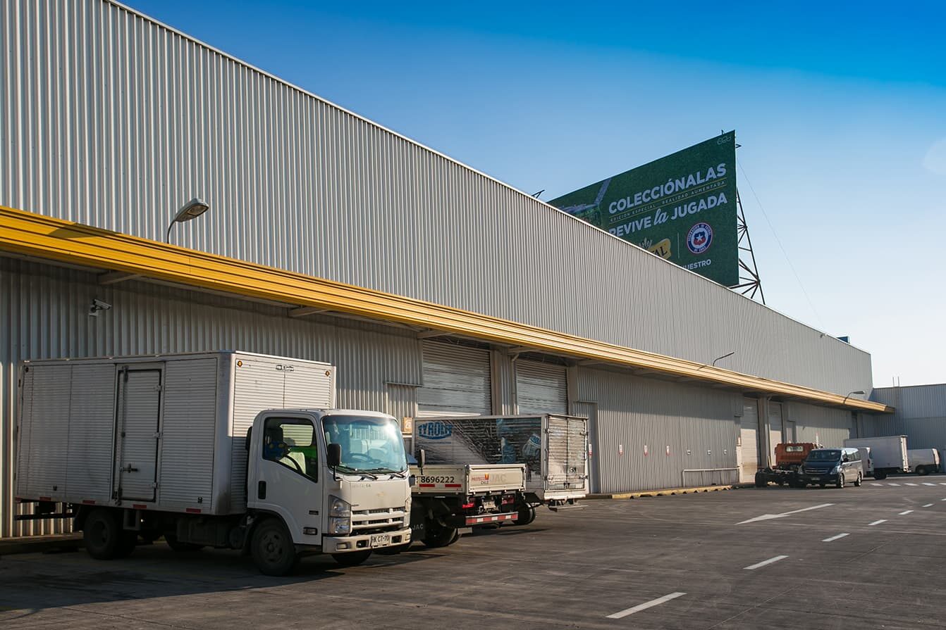 Interior de bodega en Megacentro Costanera