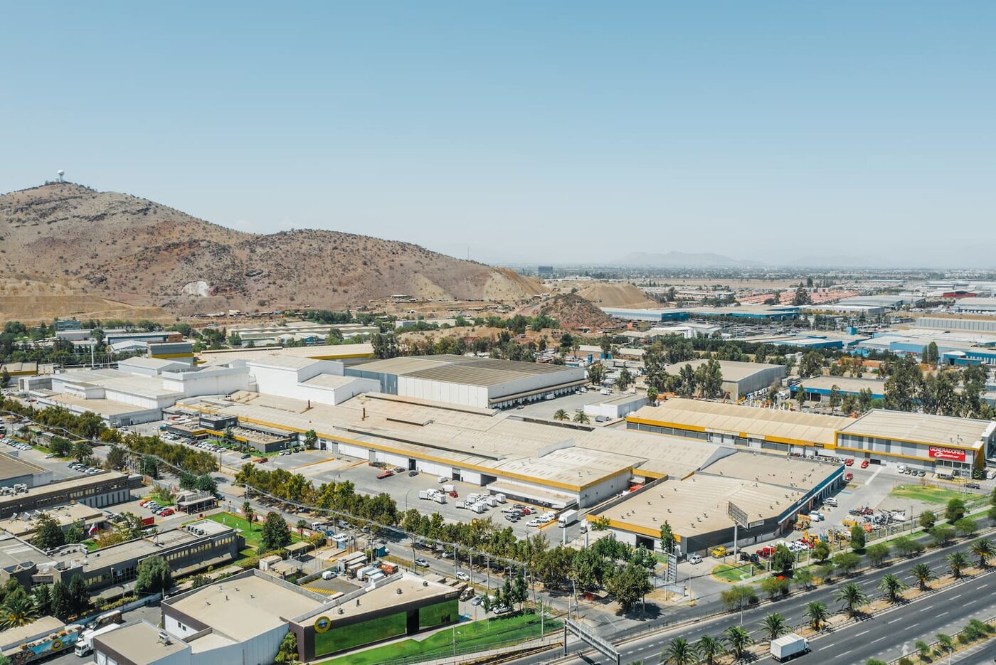 Bodega industrial en Megacentro Nordik