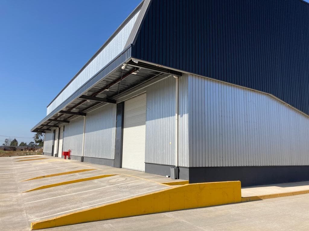 Bodega de alto estándar en Megacentro Coquimbo II con acceso a la Ruta 34